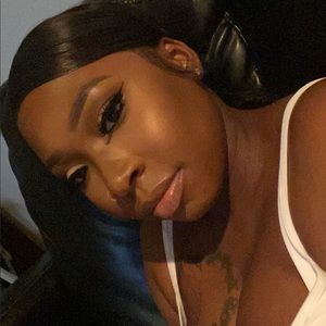 Meet your Posher, Jazmin